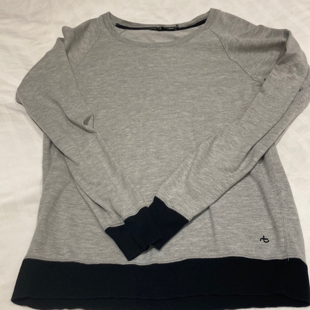 Rag and Bone crew neck (grey with black trim)